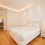 Estrela Design By Hosty * Lisbon