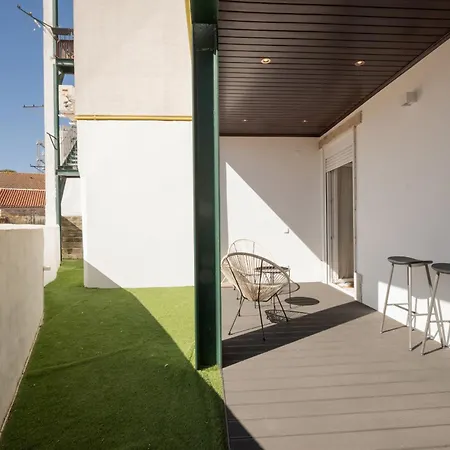 Estrela Design By Hosty * Lisbon